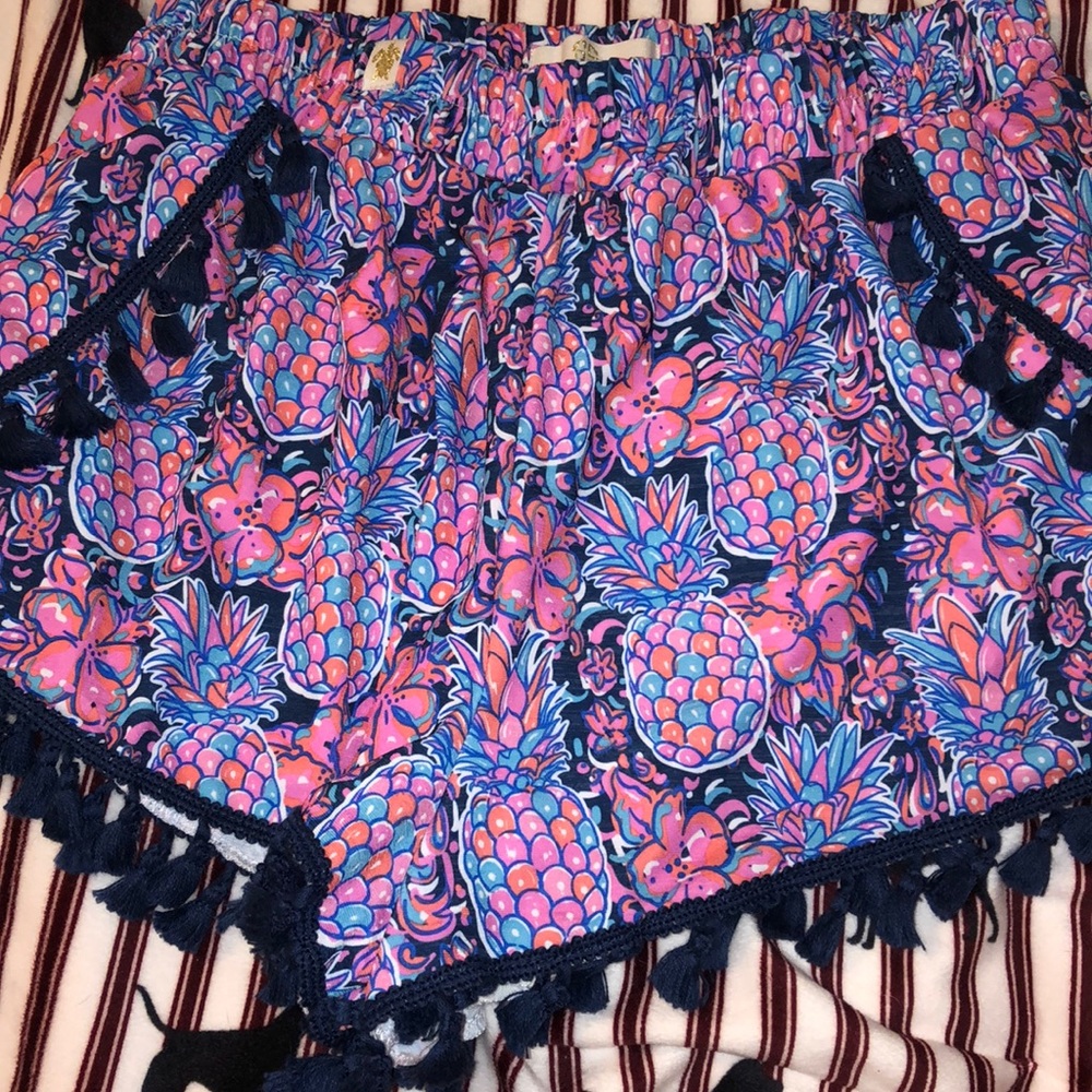 Shorts with tassels and pineapples